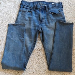 Old Navy Men's jeans 32×34 Slim Built in Flex Medium Light Wash color